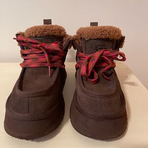 UGG Chocolate suede Ankle Boots with pink  Laces